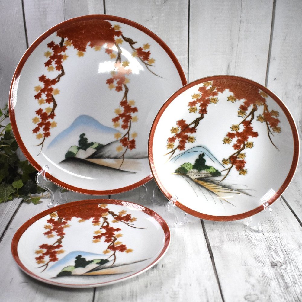 Vintage Kutani: 3-18 Piece Dinnerware Set - Japanese Porcelain Dishes, Red/Gold